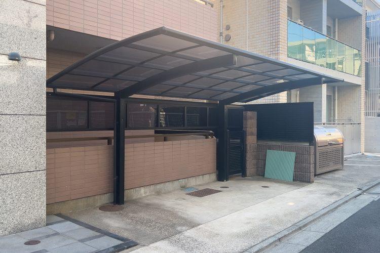 オプション:駐車スペース(車の高さは188cmまで)