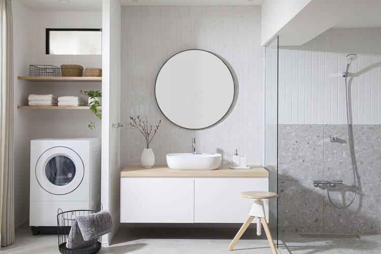 撮影のために設計された洗面・浴室・ランドリー