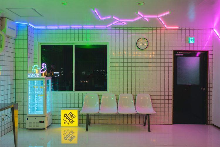 昼夜で異なる雰囲気を楽しめるスタジオ