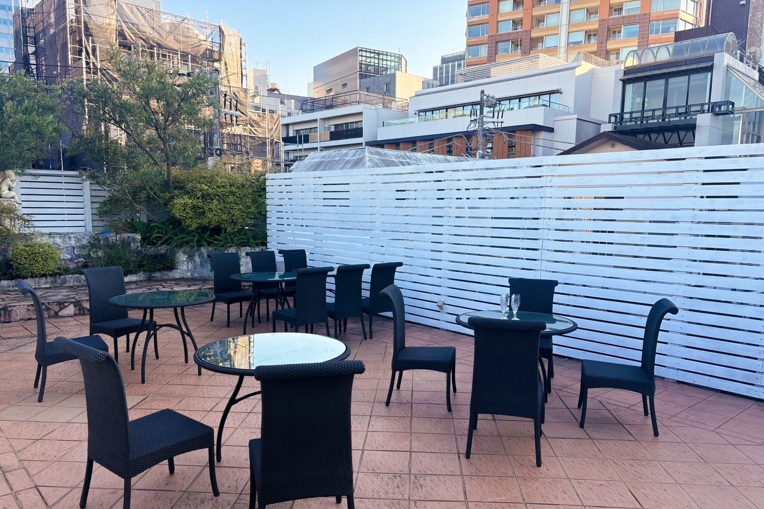 屋上テラス(喫煙場所)