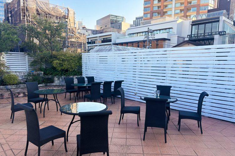 屋上テラス(喫煙場所)