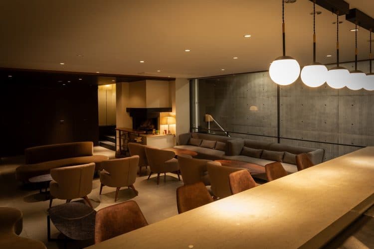 Lounge センスの良い家具を使って対談撮影に