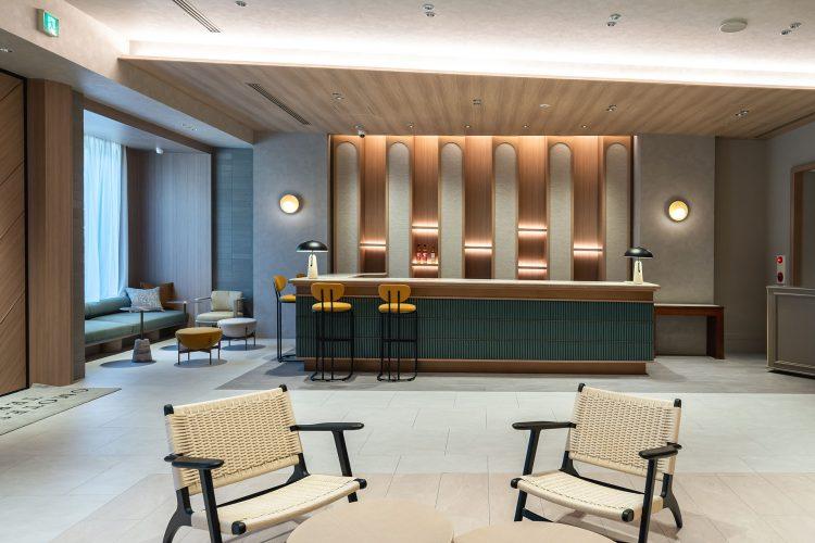 1F 対談やラウンジのシーンに