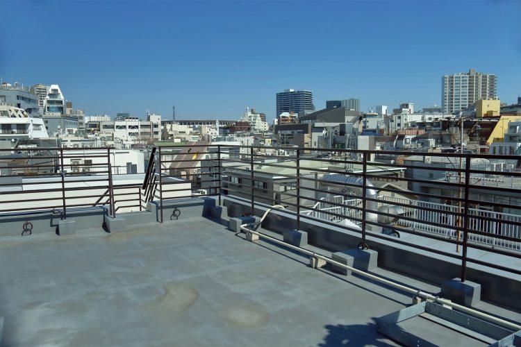 オプション:屋上 / 国立競技場などを望む