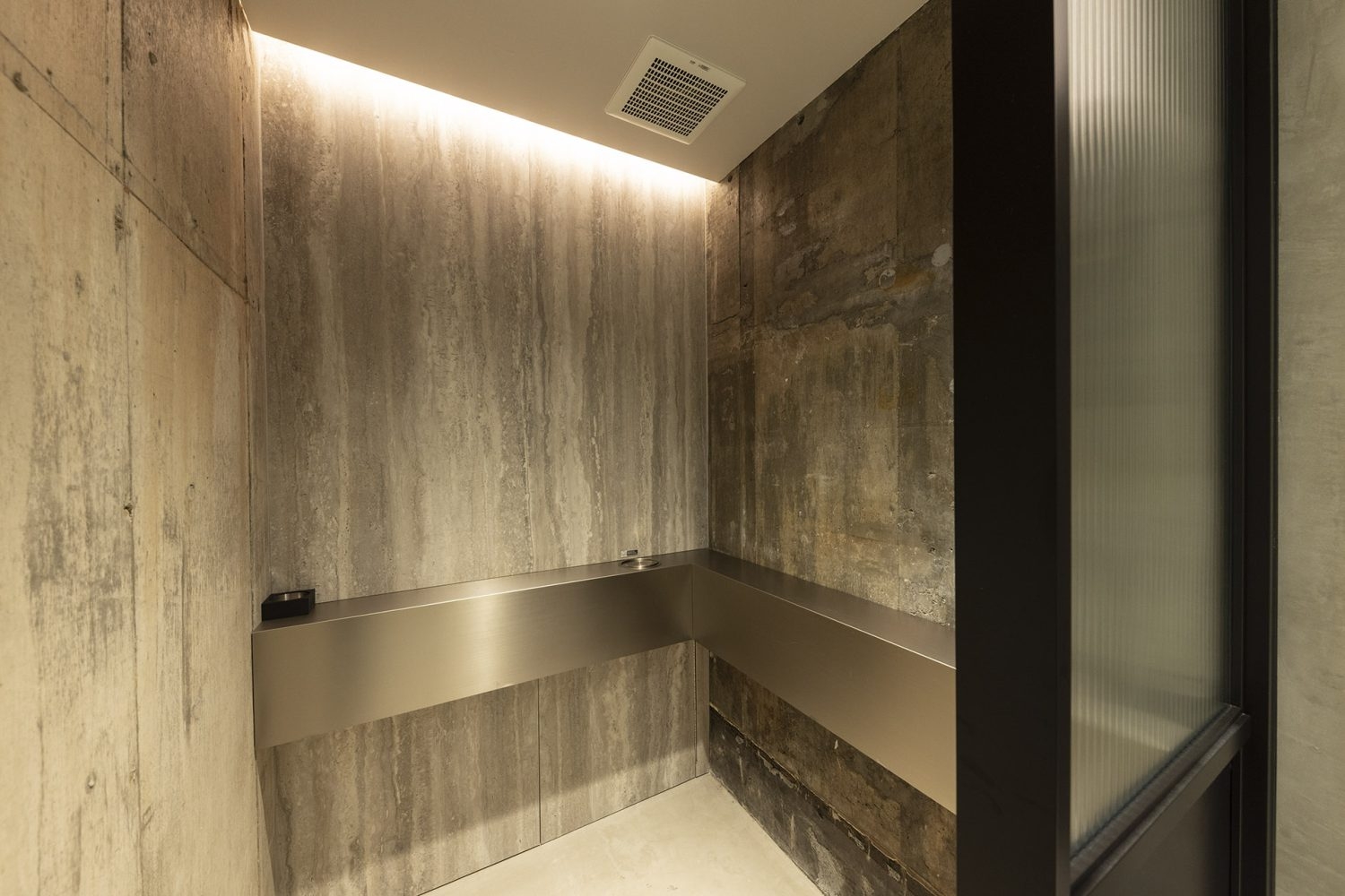 スモーキングスペース