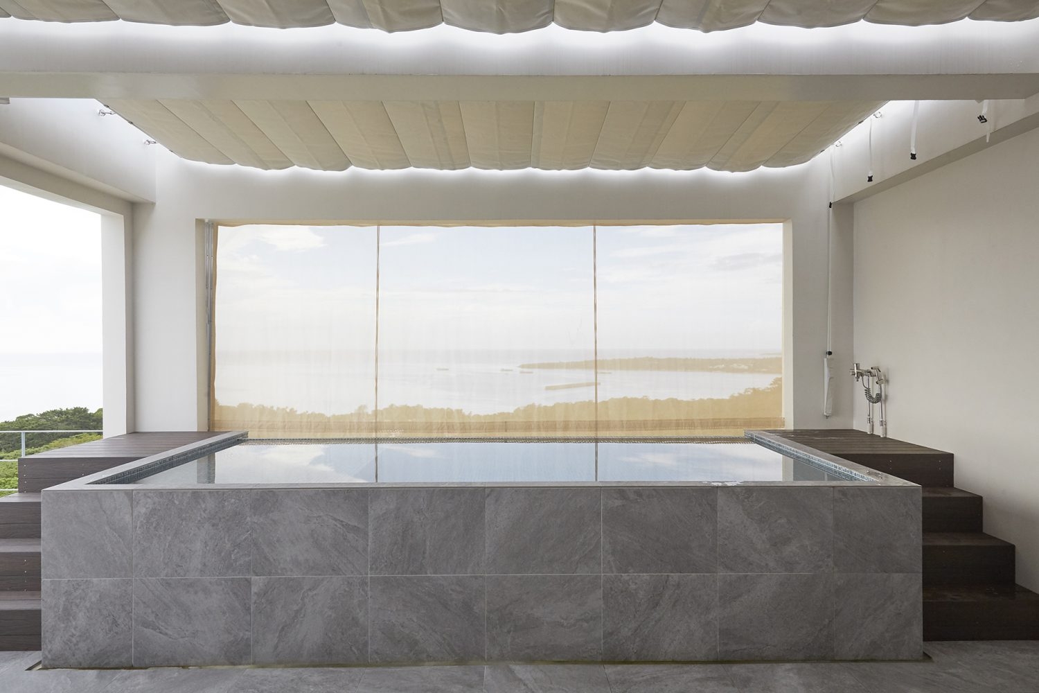 プールは遮光できます