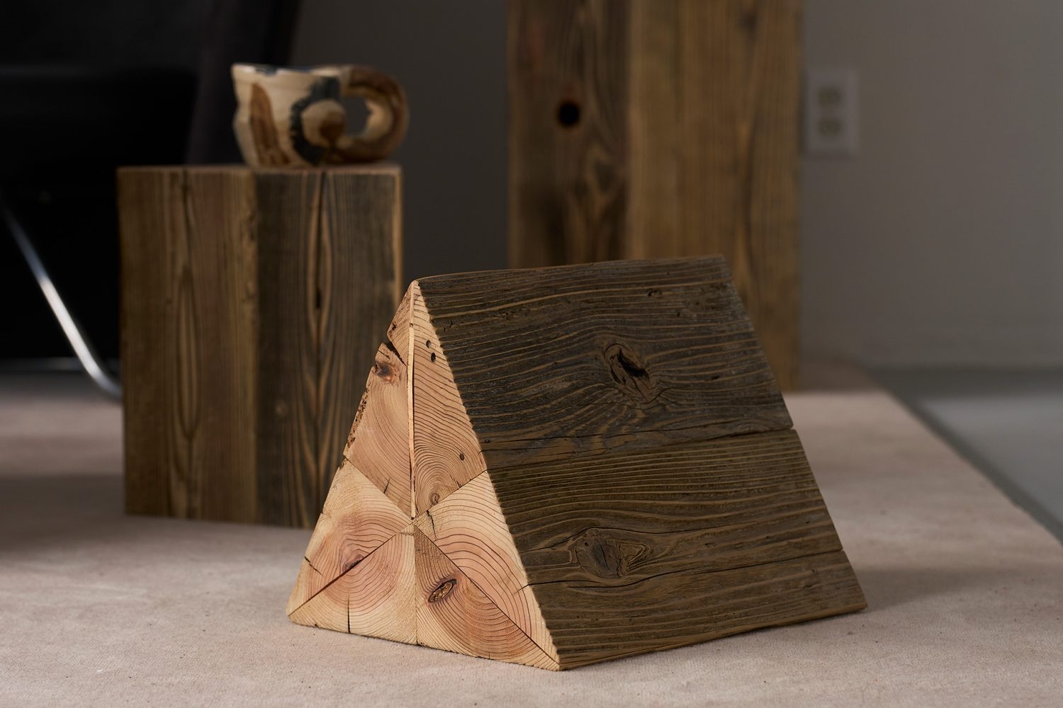 木のぬくもりを感じる、たくさんの木製什器