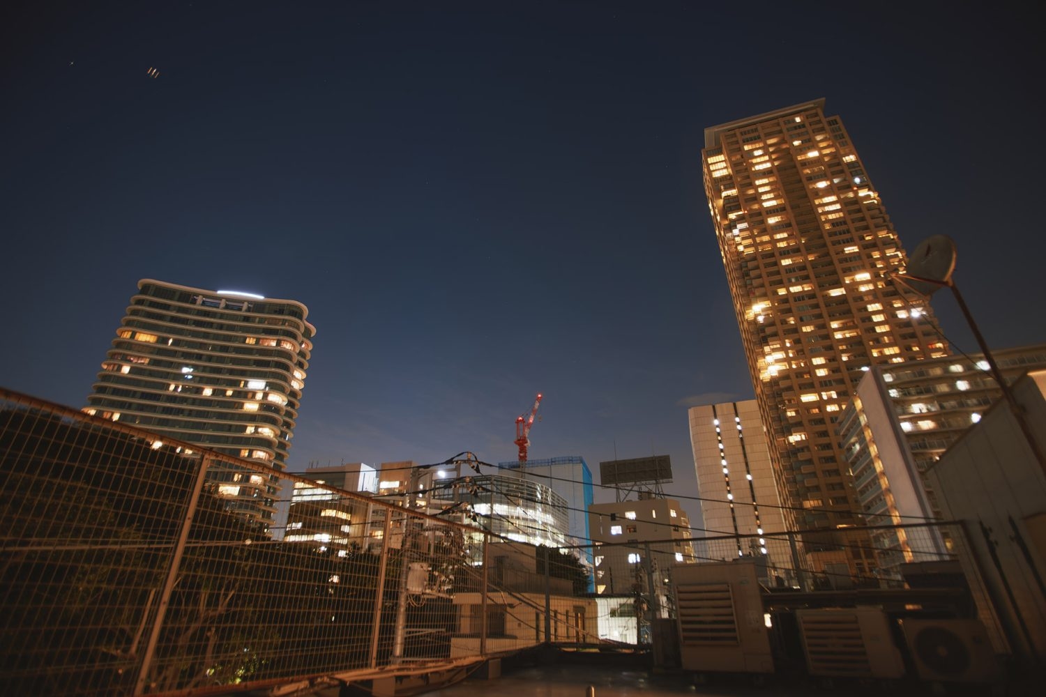 夜景と高層ビル