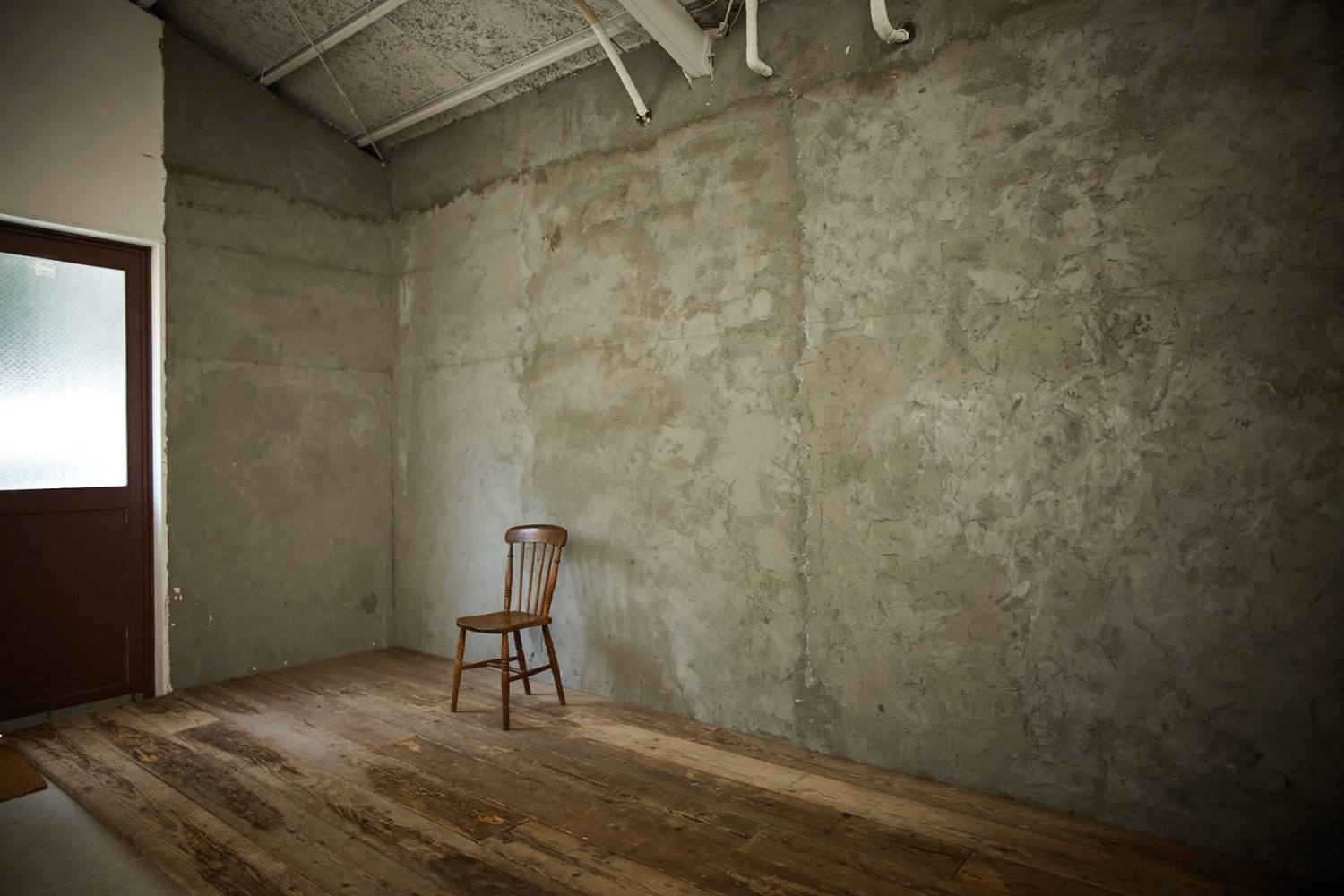 モルタルの粗い壁