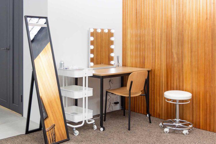 メイクスペース