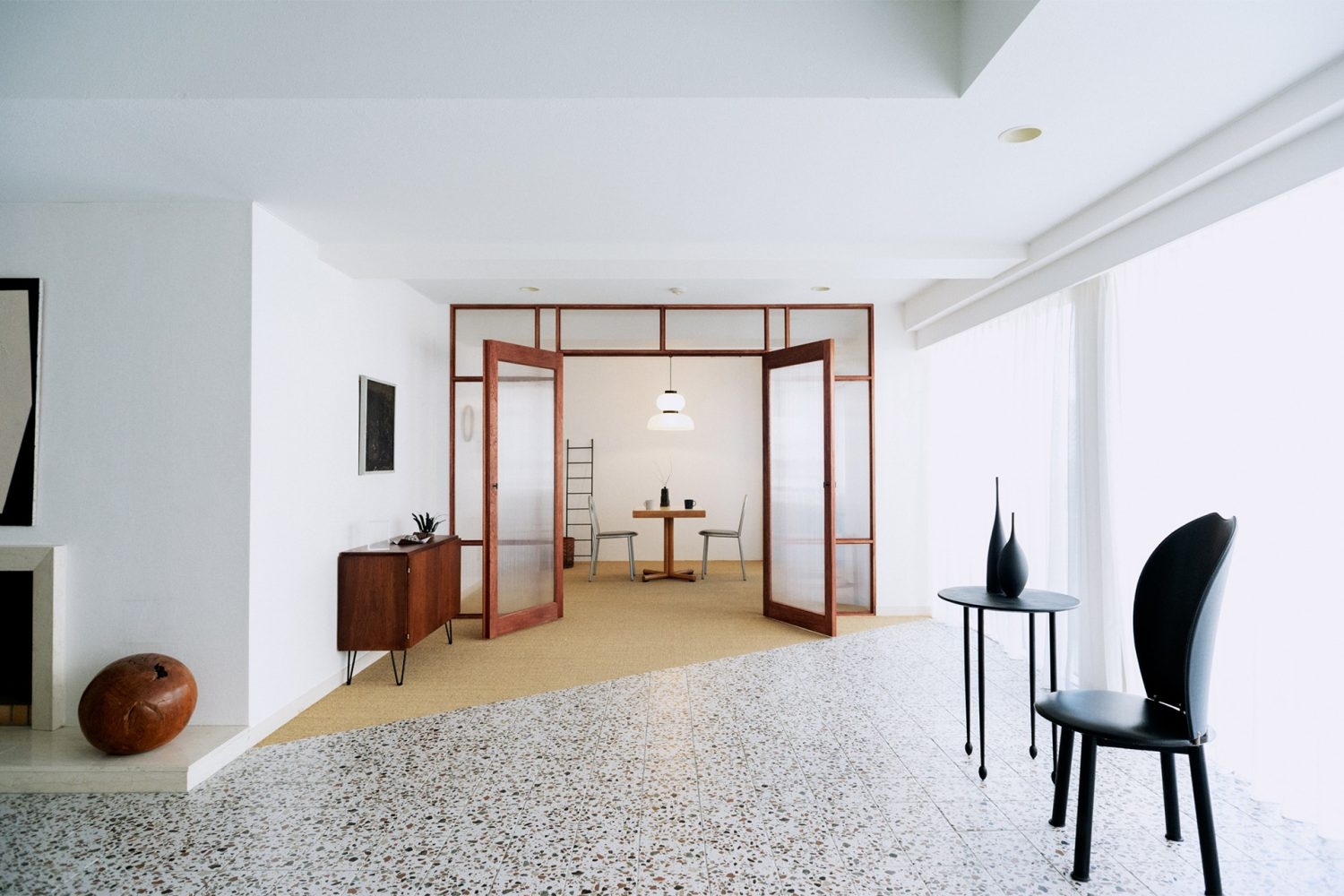 リビングからダイニング