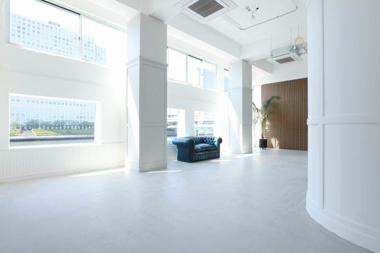 白基調のアトリエスペース