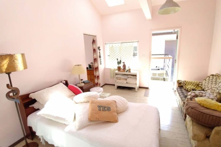 B room