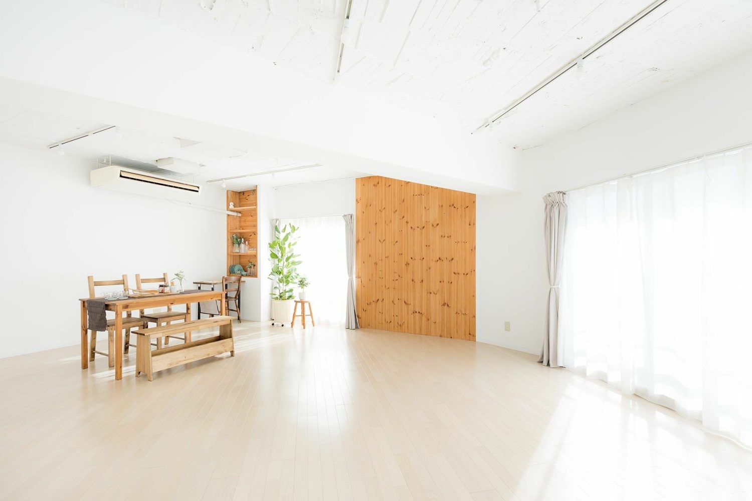 ダイニングを再現したエリア