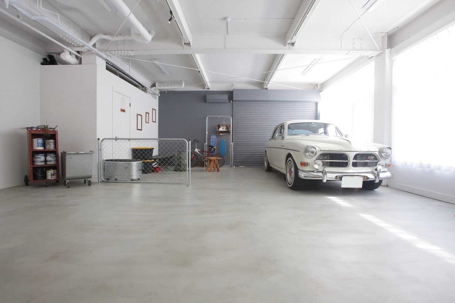 オプション:1965 VOLVO 122S AMAZON / 車両乗り入れ可