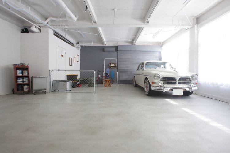 オプション:1965 VOLVO 122S AMAZON / 車両乗り入れ可