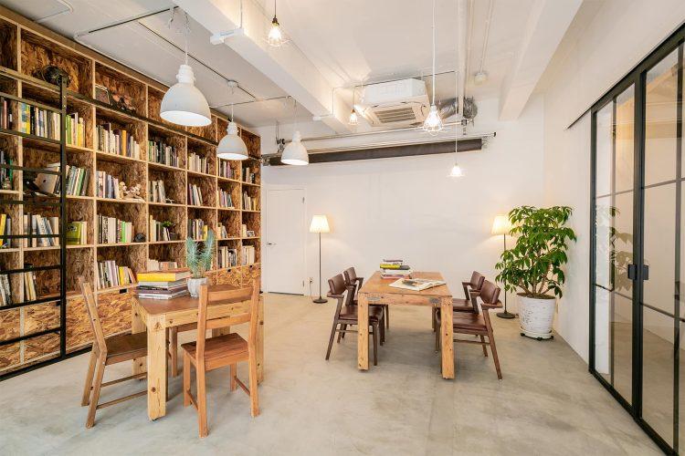 壁一面のライブラリー