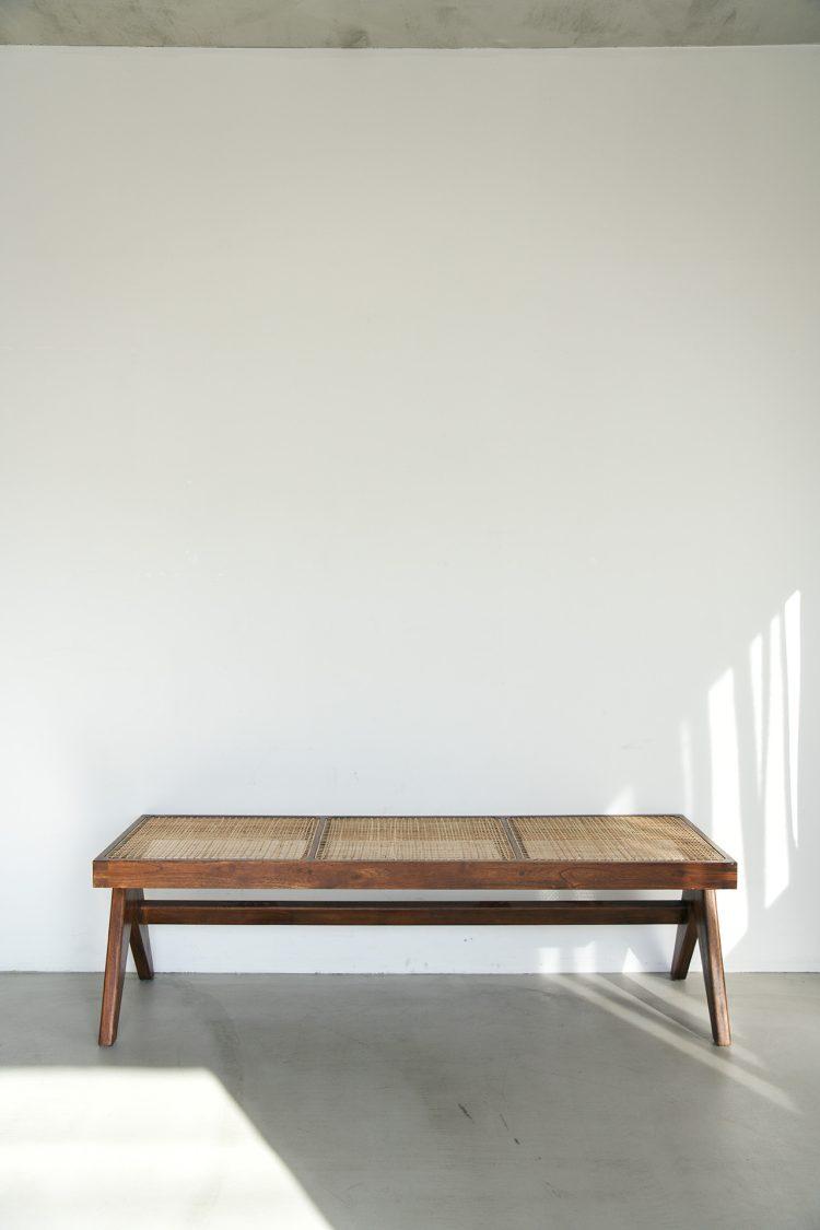 プロップ / ピエール・ジャンヌレ