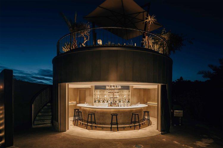 プールサイドバー(夜間撮影は応相談)