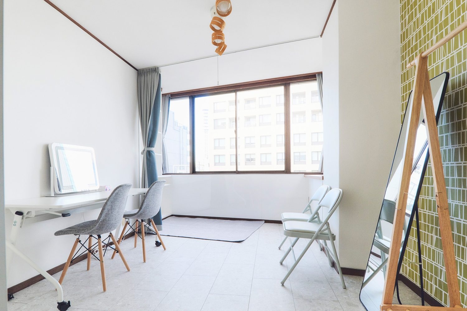 オプション:控室(8F別部屋)