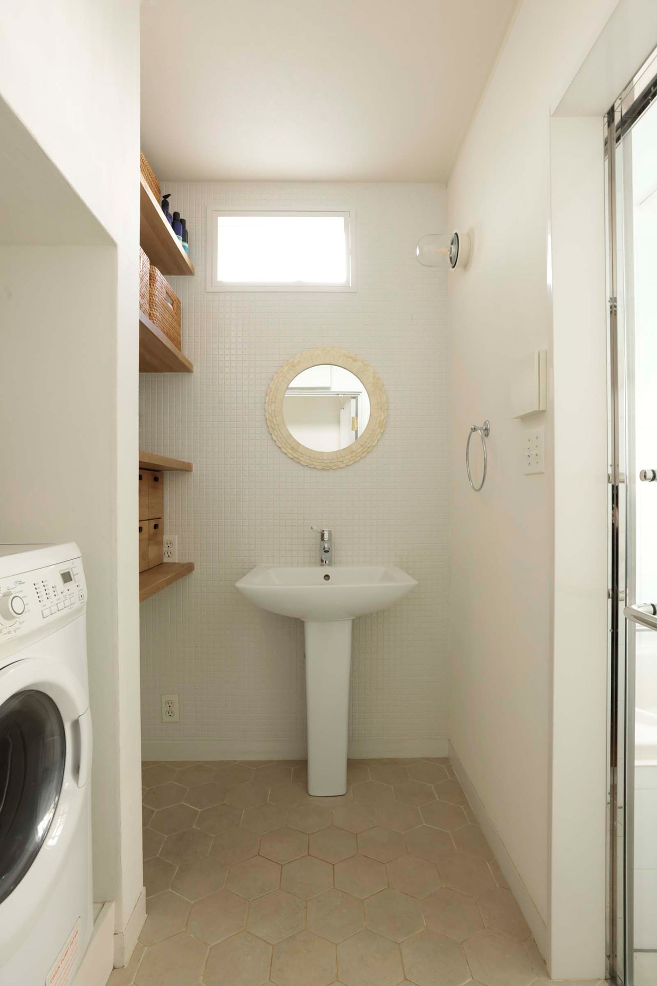 タイル張りのバスルーム