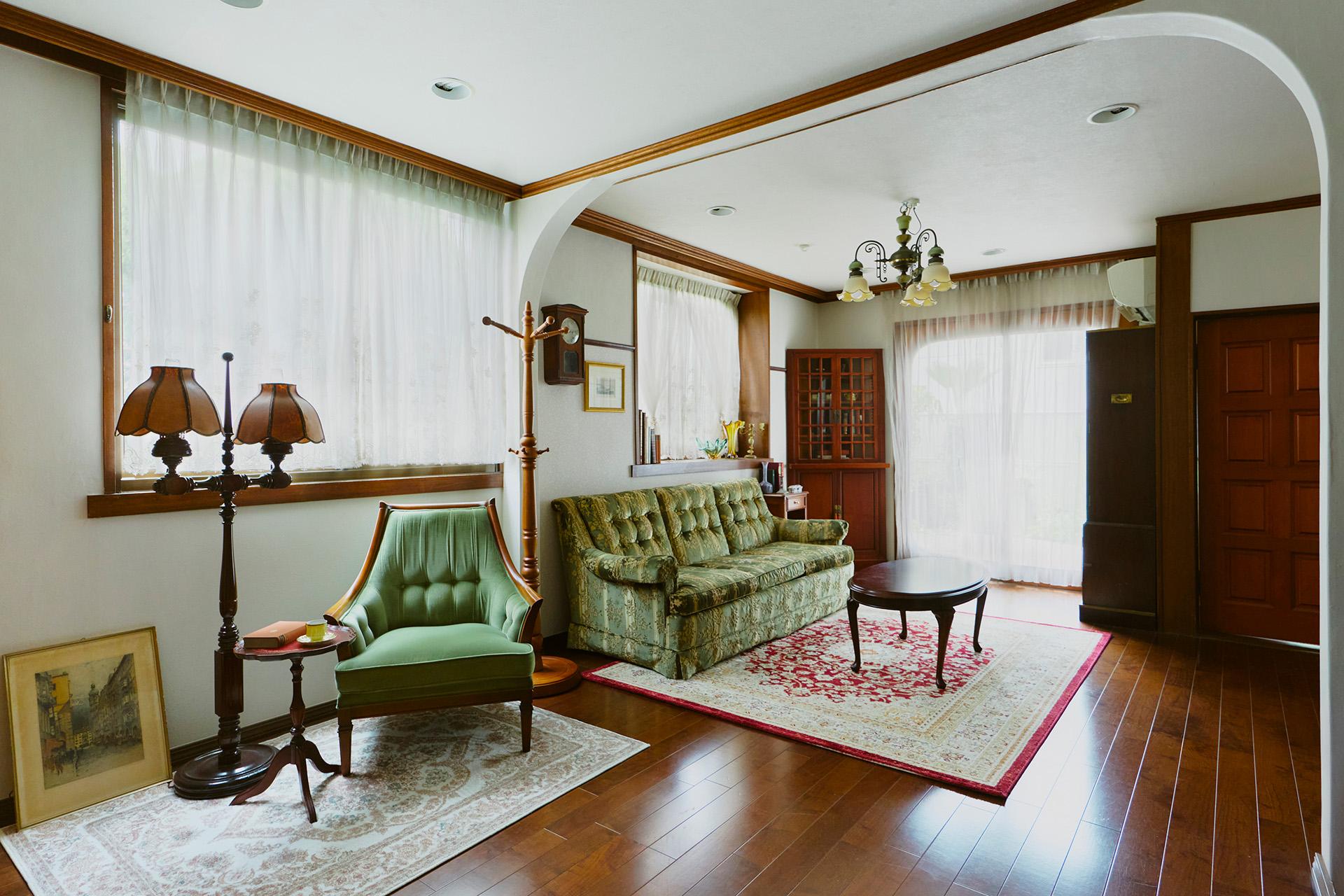 1F リビング アンティークな雰囲気