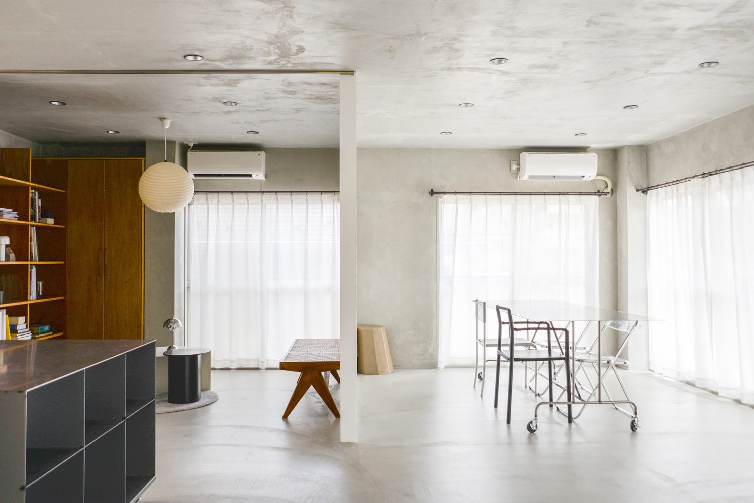 コンパクトながら背景バリエーションがある空間