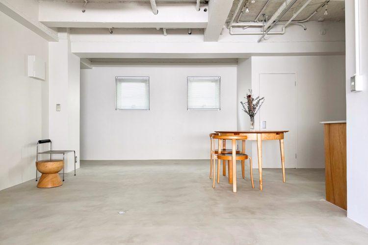 白壁✕ ダイニング