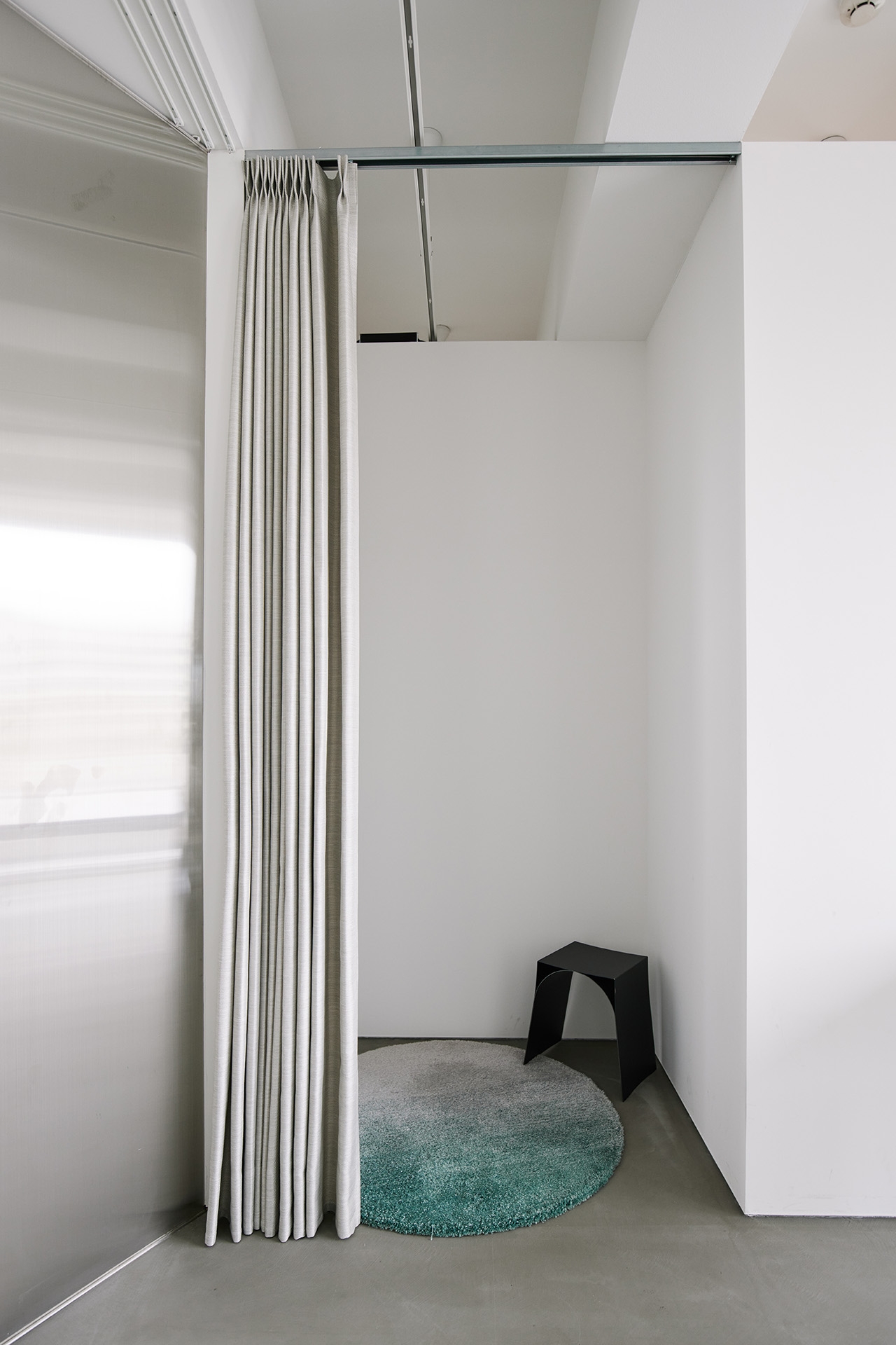 撮影も可能なフィッティングスペース