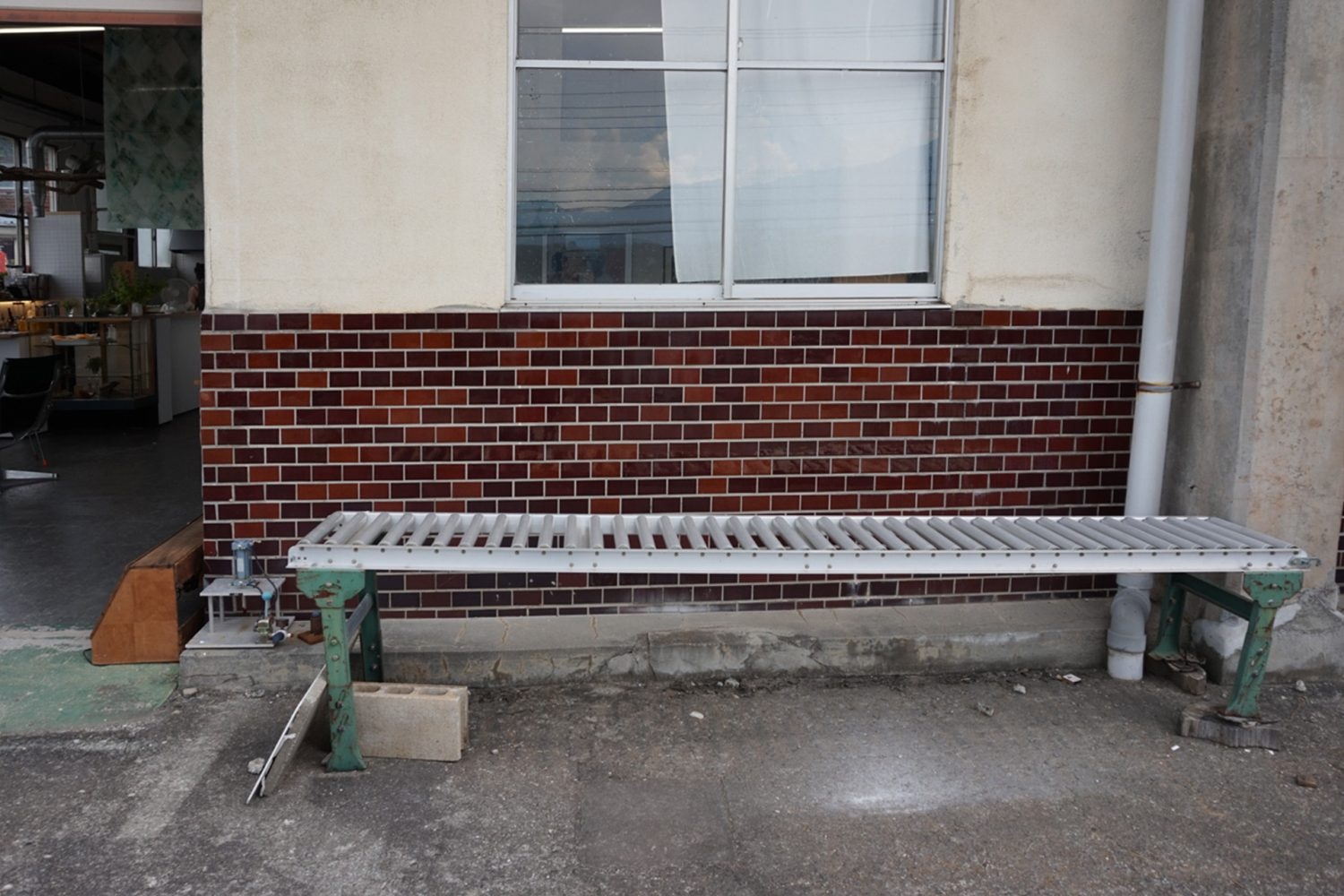 至る所に工場跡地としての痕跡が