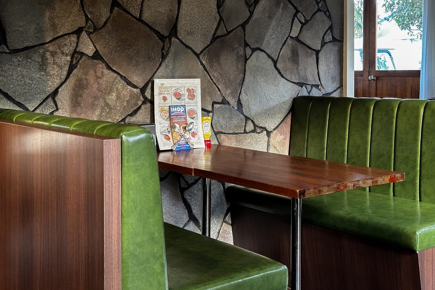 ダイナー/ 可動式